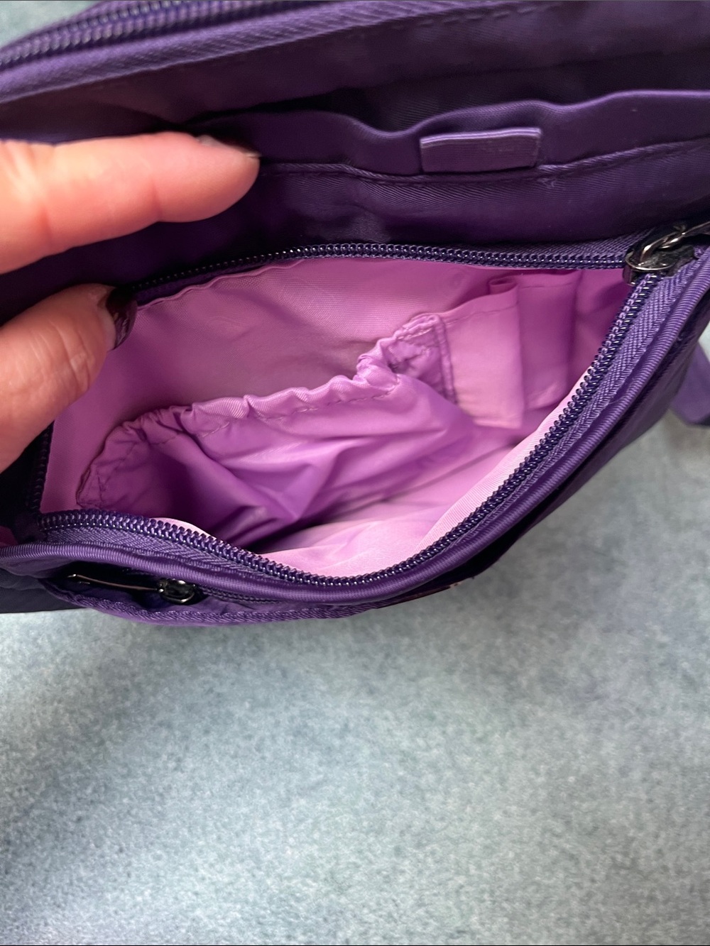 Lug Flutter Bag - Picture 9 of 15